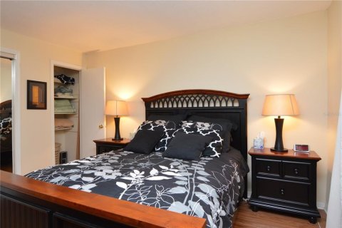 Copropriété à louer à Saint Petersburg, Floride: 1 chambre, 76.64 m2 № 1808703 - photo 26
