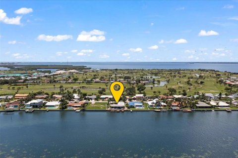 Villa ou maison à vendre à Cocoa Beach, Floride: 4 chambres, 201.32 m2 № 1883095 - photo 28
