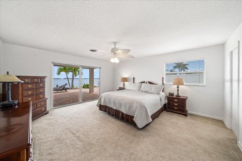 Villa ou maison à vendre à Cocoa Beach, Floride: 4 chambres, 201.32 m2 № 1883095 - photo 14