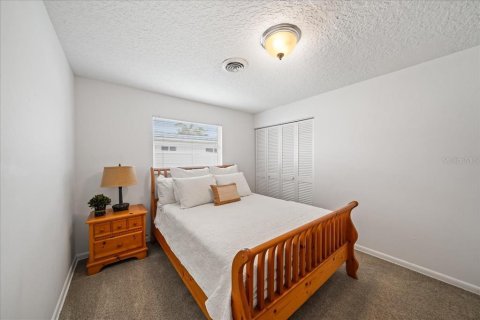 Villa ou maison à vendre à Cocoa Beach, Floride: 4 chambres, 201.32 m2 № 1883095 - photo 25
