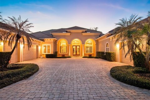House in Windermere, Florida 4 bedrooms, 492.47 sq.m. № 2139941