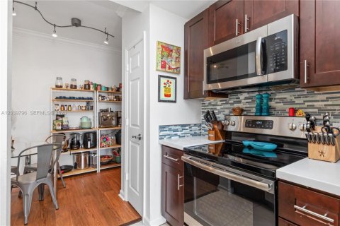 Condo in Fort Lauderdale, Florida, 2 bedrooms  № 2086399 - photo 13