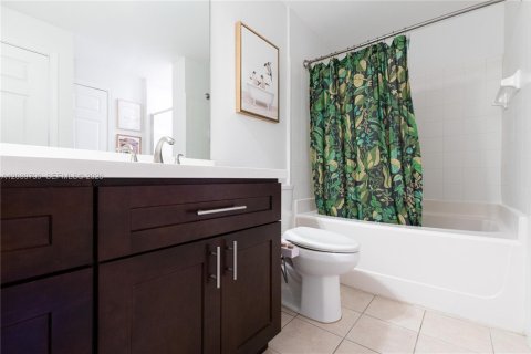 Condo in Fort Lauderdale, Florida, 2 bedrooms  № 2086399 - photo 29