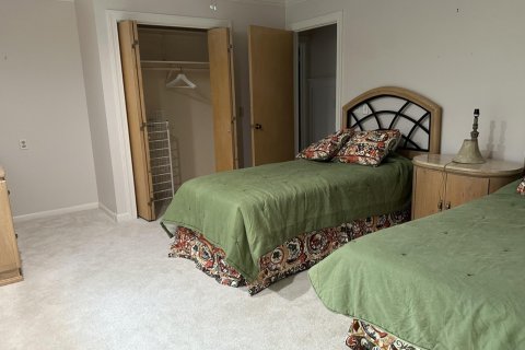 Casa en alquiler en Fort Pierce, Florida, 5 dormitorios, 465.16 m2 № 1020031 - foto 1