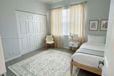 House in Coral Springs, Florida 4 bedrooms, 253.25 sq.m. № 2038585 - photo 19