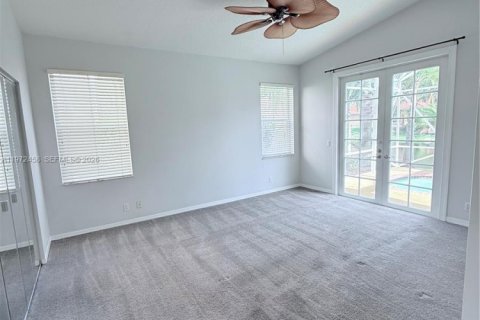 House in Coral Springs, Florida 4 bedrooms, 253.25 sq.m. № 2038585 - photo 15