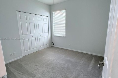 House in Coral Springs, Florida 4 bedrooms, 253.25 sq.m. № 2038585 - photo 20