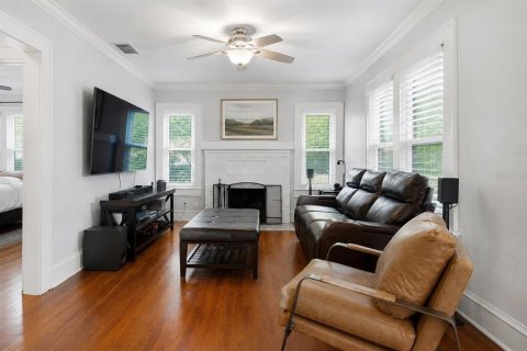 House in Tampa, Florida 3 bedrooms, 117.06 sq.m. № 2236311 - photo 16
