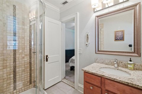 House in Tampa, Florida 3 bedrooms, 117.06 sq.m. № 2236311 - photo 27