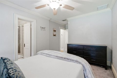 House in Tampa, Florida 3 bedrooms, 117.06 sq.m. № 2236311 - photo 25