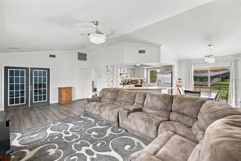 Villa ou maison à vendre à Cape Coral, Floride: 3 chambres, 131.92 m2 № 2389414 - photo 13