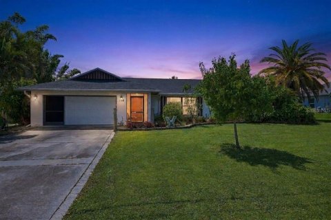 Villa ou maison à vendre à Cape Coral, Floride: 3 chambres, 131.92 m2 № 2389414 - photo 9
