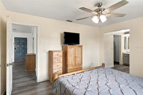Villa ou maison à vendre à Cape Coral, Floride: 3 chambres, 131.92 m2 № 2389414 - photo 19