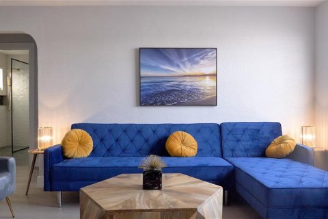 Dúplex en venta en Daytona Beach, Florida, 3 dormitorios, 170.01 m2 № 2329821 - foto 28