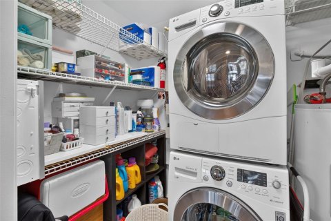 Condo in Safety Harbor, Florida, 1 bedroom № 2156724 - photo 27