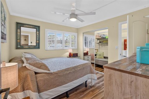 Condo in Safety Harbor, Florida, 1 bedroom № 2156724 - photo 18