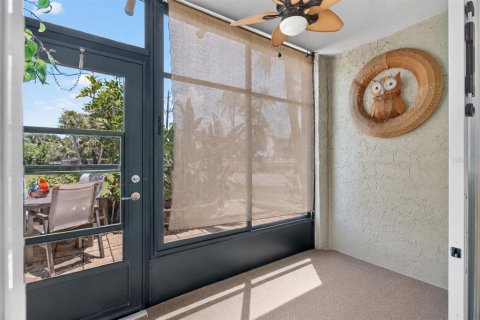 Condo in Safety Harbor, Florida, 1 bedroom № 2156724 - photo 30