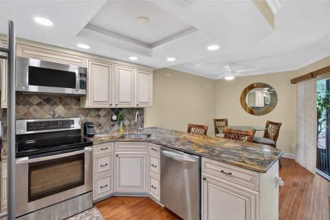 Condo in Safety Harbor, Florida, 1 bedroom № 2156724 - photo 15
