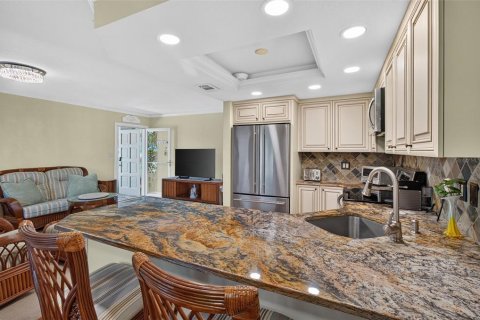 Condo in Safety Harbor, Florida, 1 bedroom № 2156724 - photo 14