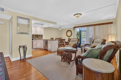 Condo in Safety Harbor, Florida, 1 bedroom № 2156724 - photo 8