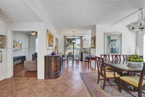 Снять в аренду таунхаус в Плантация, Флорида 3 спальни, 137.5м2, № 2042919 - фото 14