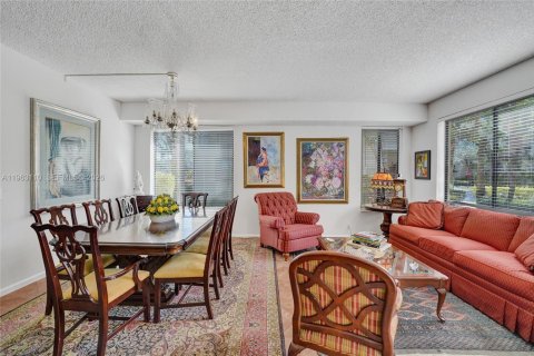 Снять в аренду таунхаус в Плантация, Флорида 3 спальни, 137.5м2, № 2042919 - фото 13