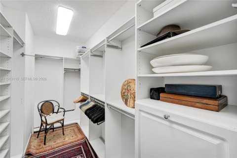 Снять в аренду таунхаус в Плантация, Флорида 3 спальни, 137.5м2, № 2042919 - фото 24