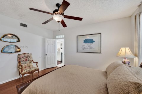 Снять в аренду таунхаус в Плантация, Флорида 3 спальни, 137.5м2, № 2042919 - фото 28