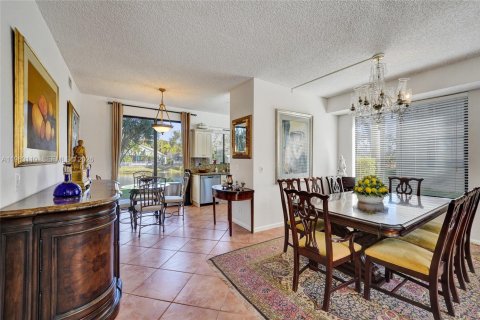 Снять в аренду таунхаус в Плантация, Флорида 3 спальни, 137.5м2, № 2042919 - фото 15