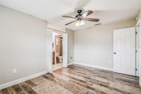 House in Spring Hill, Florida 2 bedrooms, 104.79 sq.m. № 1869009 - photo 23