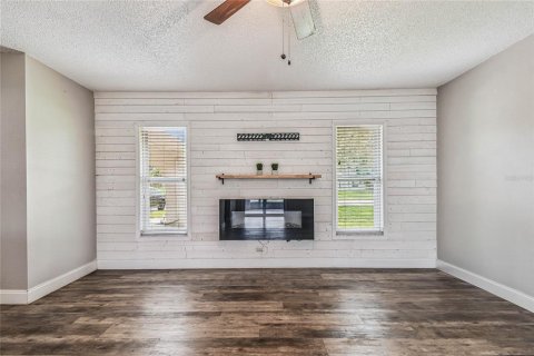 House in Spring Hill, Florida 2 bedrooms, 104.79 sq.m. № 1869009 - photo 14