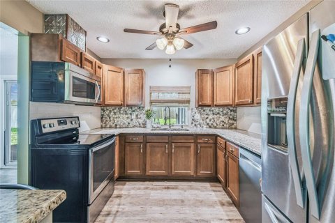 House in Spring Hill, Florida 2 bedrooms, 104.79 sq.m. № 1869009 - photo 7