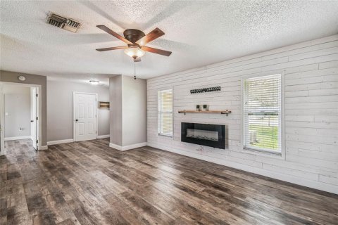 House in Spring Hill, Florida 2 bedrooms, 104.79 sq.m. № 1869009 - photo 2
