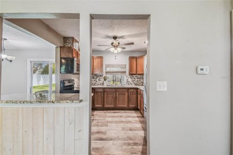 House in Spring Hill, Florida 2 bedrooms, 104.79 sq.m. № 1869009 - photo 11