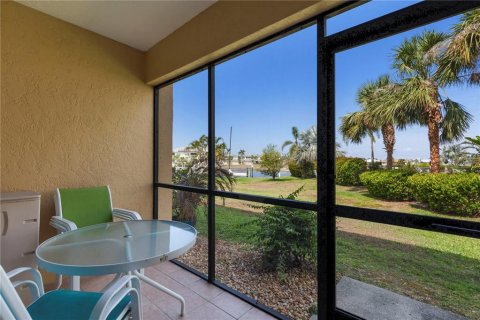 Copropriété à vendre à Punta Gorda, Floride: 2 chambres, 76.74 m2 № 2101372 - photo 10