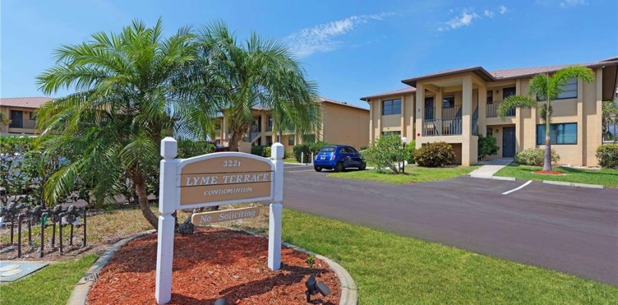 Condo à Punta Gorda, Floride, 2 chambres № 2101372