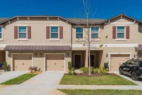 Adosado en venta en New Port Richey, Florida, 3 dormitorios, 154.78 m2 № 1901459 - foto 1
