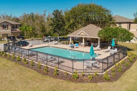 Adosado en venta en New Port Richey, Florida, 3 dormitorios, 154.78 m2 № 1901459 - foto 2