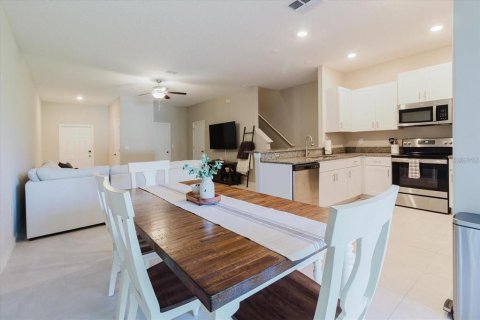 Adosado en venta en New Port Richey, Florida, 3 dormitorios, 154.78 m2 № 1901459 - foto 4