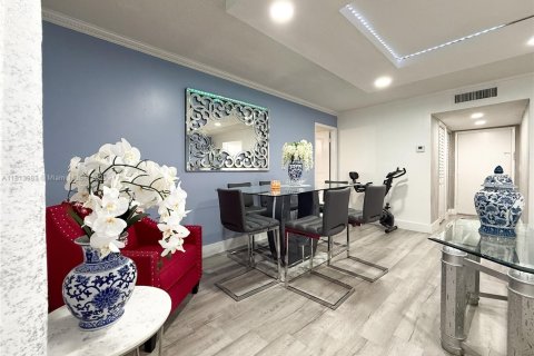 Condominio en venta en Palm Springs, Florida, 1 dormitorio, 73.39 m2 № 1762980 - foto 12