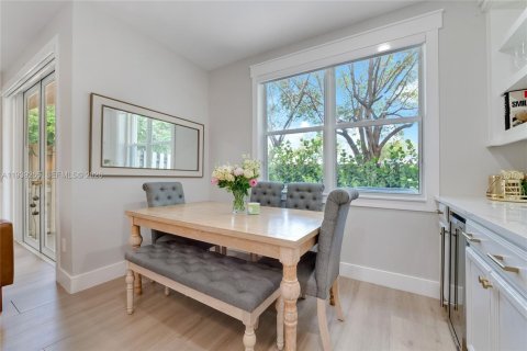 Touwnhouse à vendre à Miami, Floride: 3 chambres, 138.52 m2 № 1996962 - photo 6