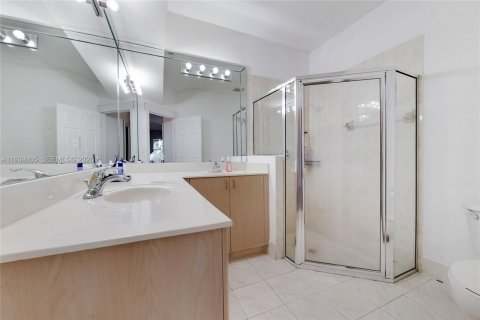 Touwnhouse à vendre à Miami, Floride: 3 chambres, 138.52 m2 № 1996962 - photo 11