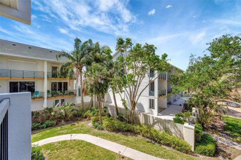 Copropriété à vendre à Clearwater, Floride: 2 chambres, 129.13 m2 № 1723513 - photo 25