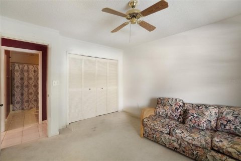 Condo in Saint Petersburg, Florida, 2 bedrooms № 2157914 - photo 27