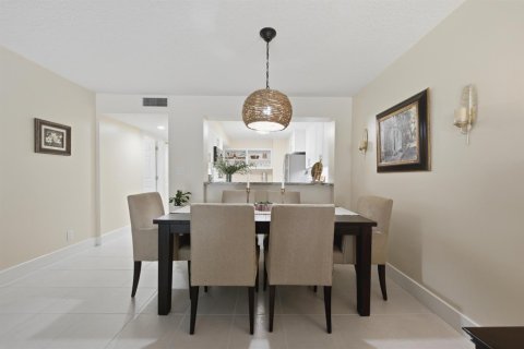 Copropriété à vendre à Tamarac, Floride: 3 chambres, 139.35 m2 № 2384926 - photo 12