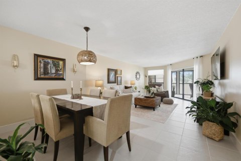 Copropriété à vendre à Tamarac, Floride: 3 chambres, 139.35 m2 № 2384926 - photo 10