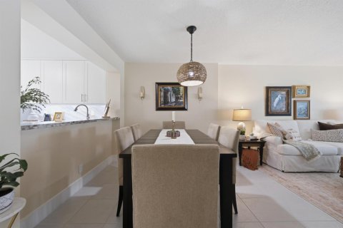 Copropriété à vendre à Tamarac, Floride: 3 chambres, 139.35 m2 № 2384926 - photo 11