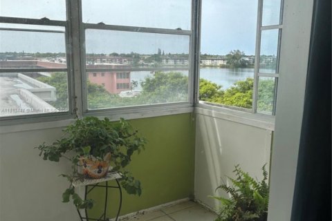 Copropriété à louer à Miami, Floride: 2 chambres, 87.33 m2 № 1938255 - photo 15