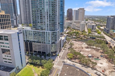 Commercial property in Fort Lauderdale, Florida № 2186985 - photo 6