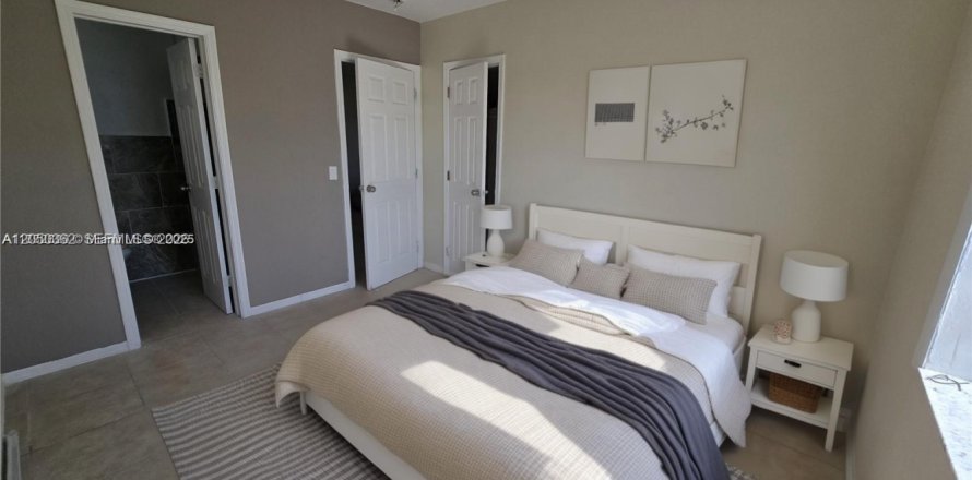 Villa ou maison à Hallandale Beach, Floride 1 chambre, 128.76 m2 № 2193517